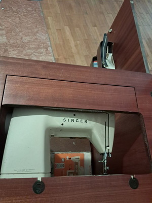 Singer 740 sewing machine like new