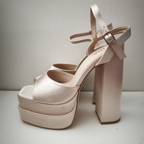 Satin high-heeled platform sandals size 40 beige new