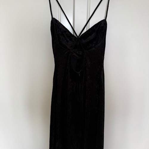 Black velvet maxi dress like new, size 10