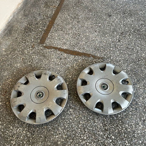 Skoda wheel cover used