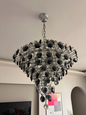 Chandelier Italian made like new