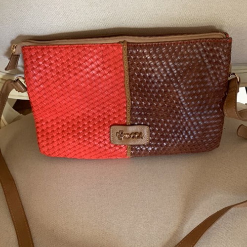 Doca shoulder bag brown and red like new