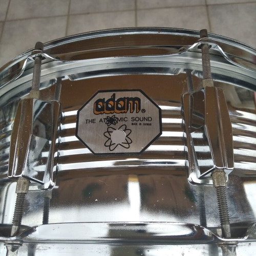 Adams snare drum used 14.5'' x 6.3'' with Granite stand