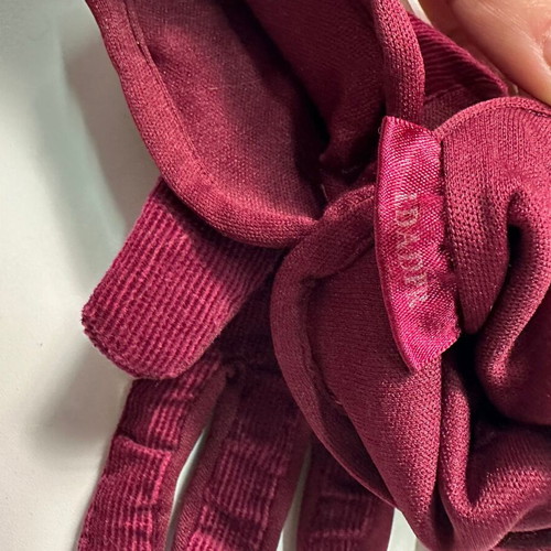 Women's velvet gloves in burgundy new