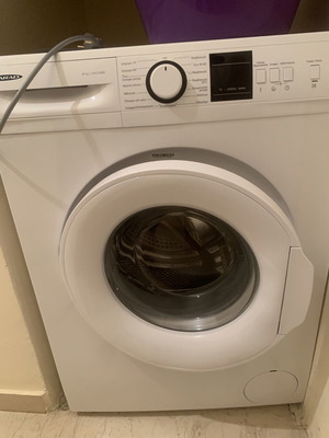 Washing machine like new, 6 kg load capacity