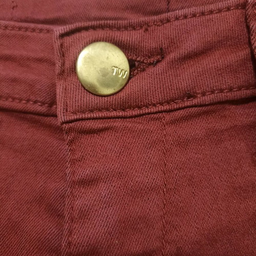 Women's shorts like new, 3 pieces, size small, khaki, burgundy, orange