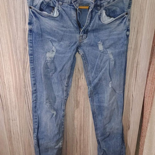 Men's Slim Fit Jeans like new, distressed blue