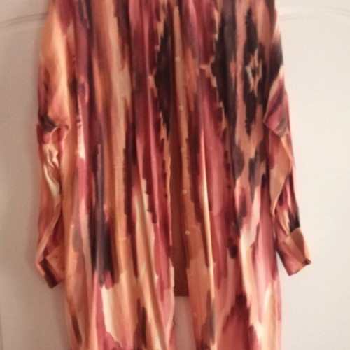 Mango shirt like new with Mao collar and wide belt