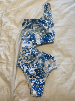 Wanderlust One-Piece Swimsuit New, Size Small/Medium, White Blue