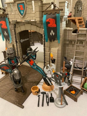 Playmobil Falcon Knights Castle playset