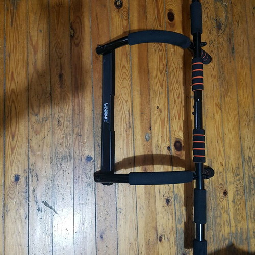 Door gym equipment like new
