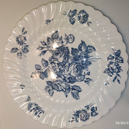 Johnson Bros Devon Sprays porcelain collectible set like new, 6 cups with saucers and 8 dessert plates