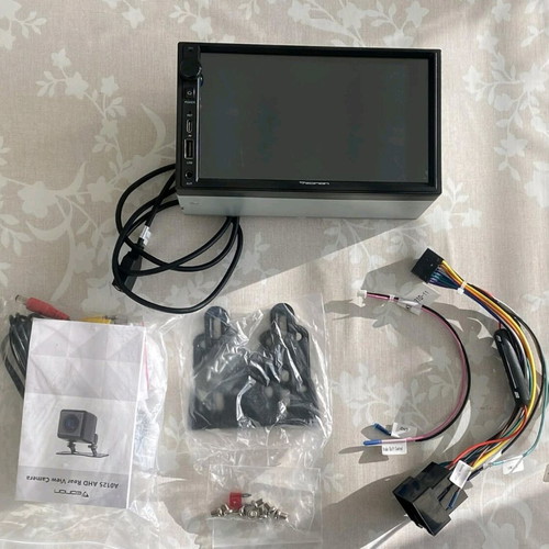 Eonon 7-inch (2 DIN) car multimedia new with rear view camera