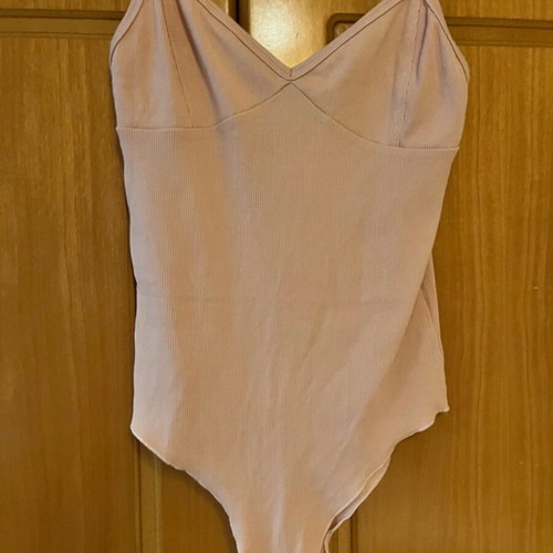 Rib Karavan bodysuit S/M like new, beige pink