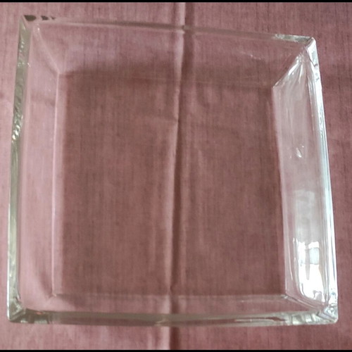 Glass serving platter like new 32 cm x 32 cm