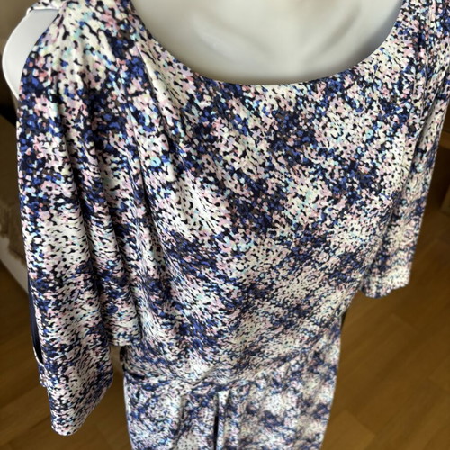 Jessica Simpson dress size M new, colorful pattern