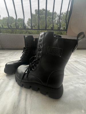 Kaiser black boots narrow fit, size 40, new