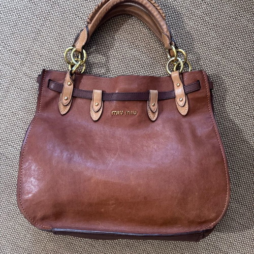 Miu Miu tote bag like new, cognac color
