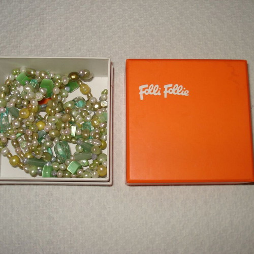 Folli Follie women's necklace with multicolored pearls 250cm like new