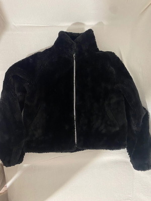 Γουνάκι Pull & Bear μαύρο medium σαν καινούργιο
