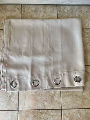 Beige curtain like new, height 250 x width 133 cm, dense fabric