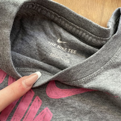 Nike T-shirt like new, women's XS, gray and pink