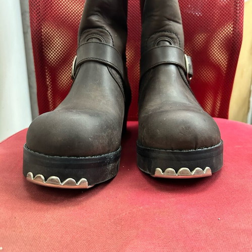 Leather boots from Germany new, size 39, two pairs
