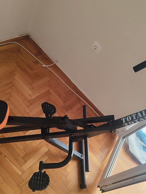 Total Crunch fitness equipment used