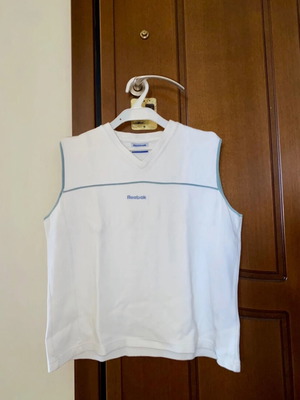 Reebok sleeveless shirt white XL like new