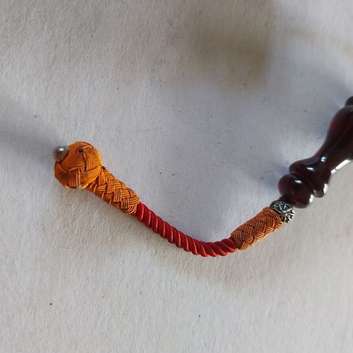Komboloi mastic bakelite used with gift box 56 grams