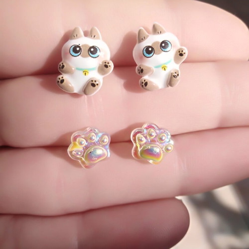 Earrings hypoallergenic 2 pairs cat design multicolor