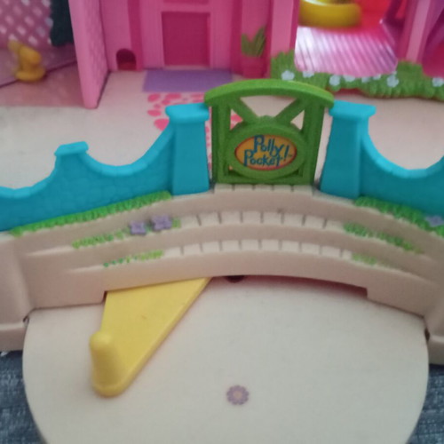 Polly Pocket Petland Hacienda Ranch House playset, vintage 2000 Mattel