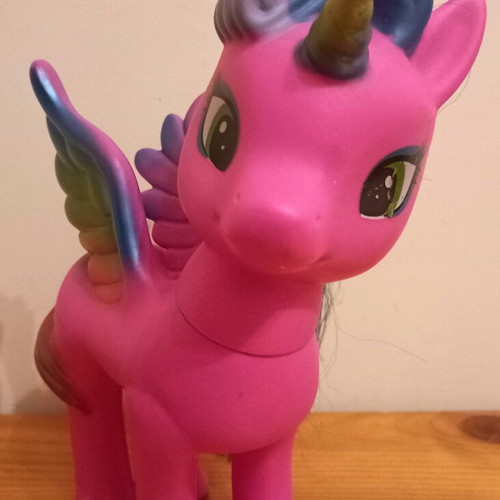 Toi-Toys Dream Horse unicorn/pegasus figure 19cm, like new