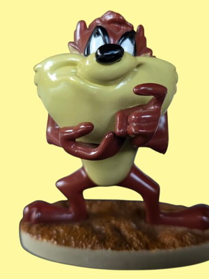 Tasmanian Devil Taz Looney Tunes collectible figure like new