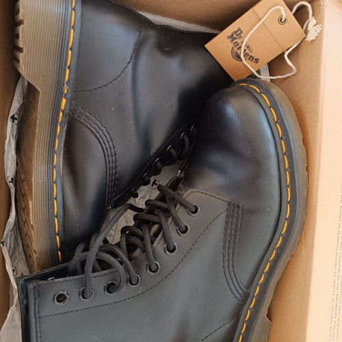 Dr. Martens 1460 black boots size 38 like new