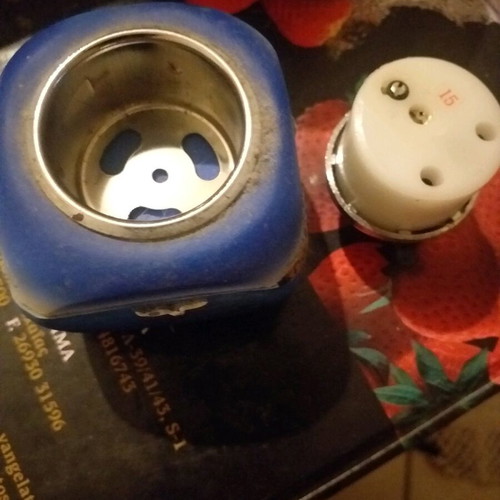 Decorative lighter with eye design