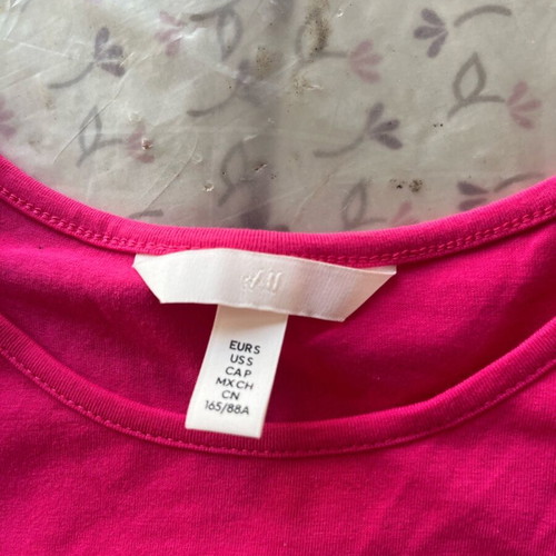 Short-sleeve women's blouse like new, size S