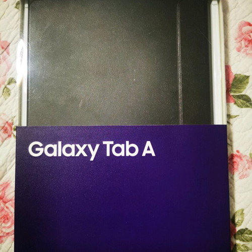 Samsung Galaxy Tab A 9.7" Book Cover genuine, sealed