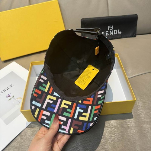 Fendi baseball cap new, white and pink, one size