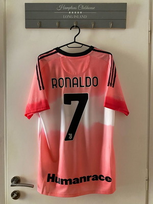 Juventus Ronaldo Spécial Édition Humanrace jersey size L