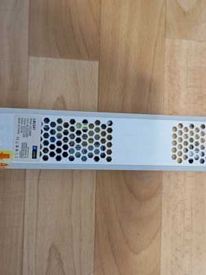 Power supply 12V 25A 300W like new