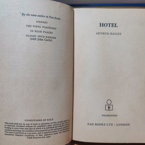 Hotel by Arthur Hailey used, English book