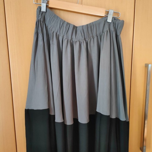 Madame Shou Shou skirt size M like new, black and gray, above knee