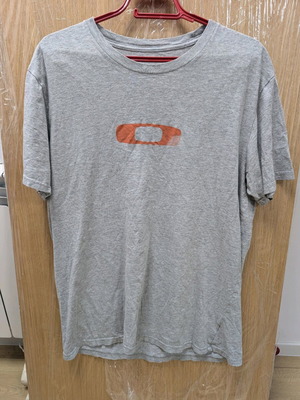 Oakley Vintage Tahirt XL like new, gray