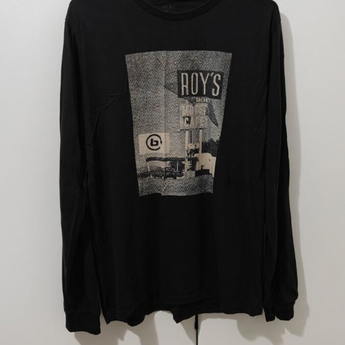 Basehit men's long sleeve black shirt like new with Roy's Motel & Café print