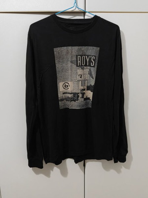 Basehit men's long sleeve black shirt like new with Roy's Motel & Café print