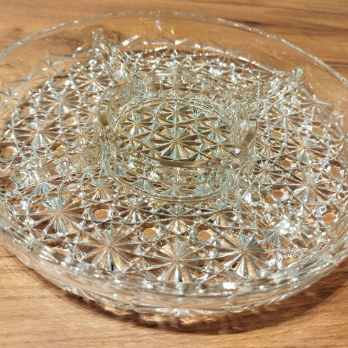 Vintage glass serving platter 25cm like new with central dip bowl