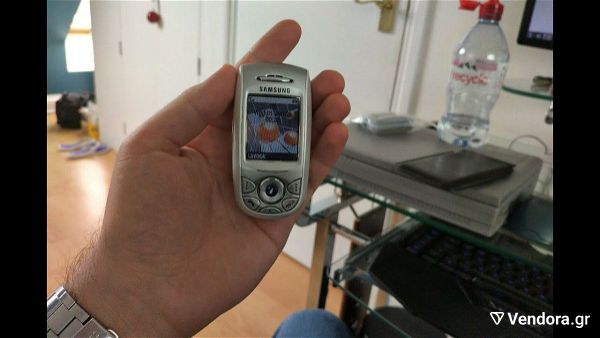  Samsung SGH- e800 me angliko menou