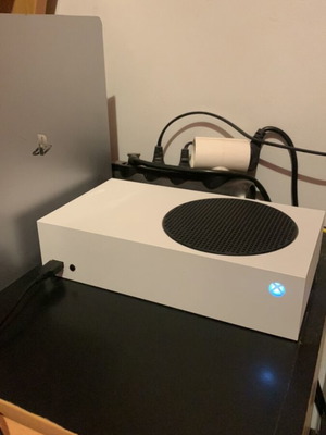 Xbox Series S like new with box
