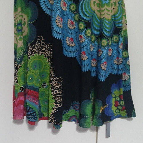 Desigual skirt like new, multicolor, size M